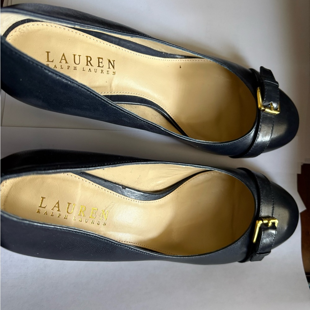 Lauren Ralph Lauren Navy Leather Shoes with heel & gold buckle - Picture 2 of 8